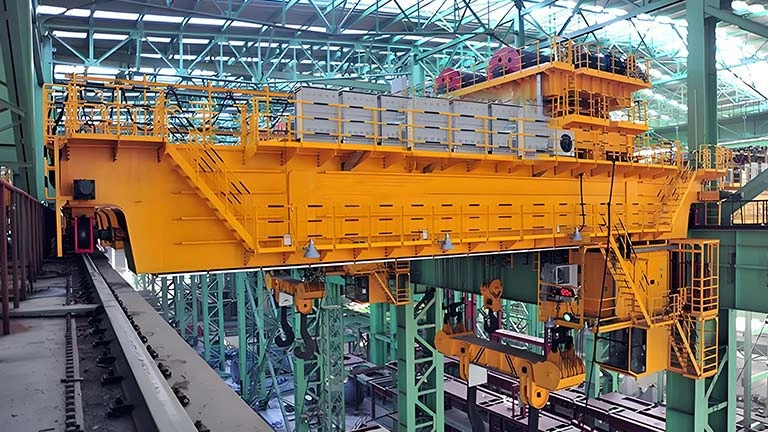 casting crane.webp casting crane.webp