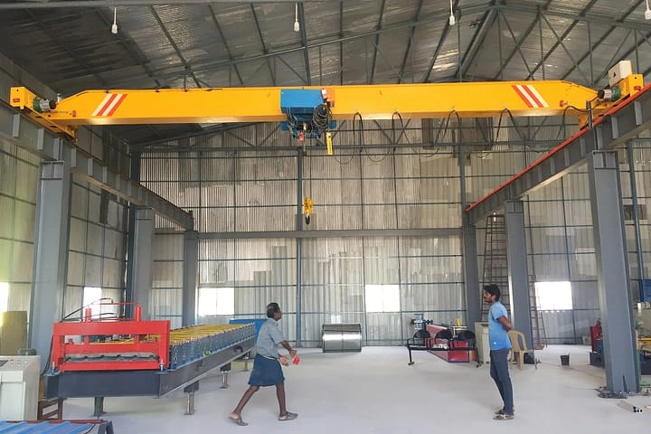eot crane1.webp eot crane1.webp