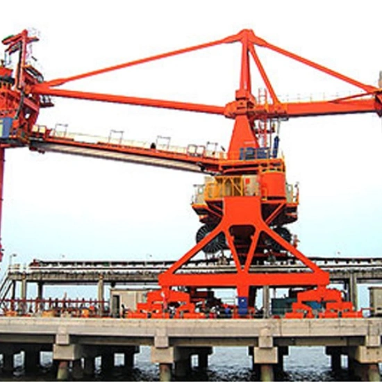Automated Ship Unloader in industrial port
