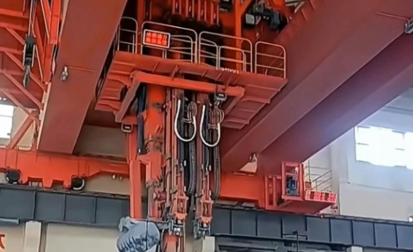 What is the function of Pot Tending Machine for Electrolytic Aluminum?