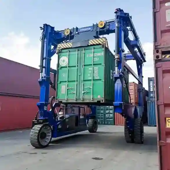 Three-Wheel Straddle Carrier.webp